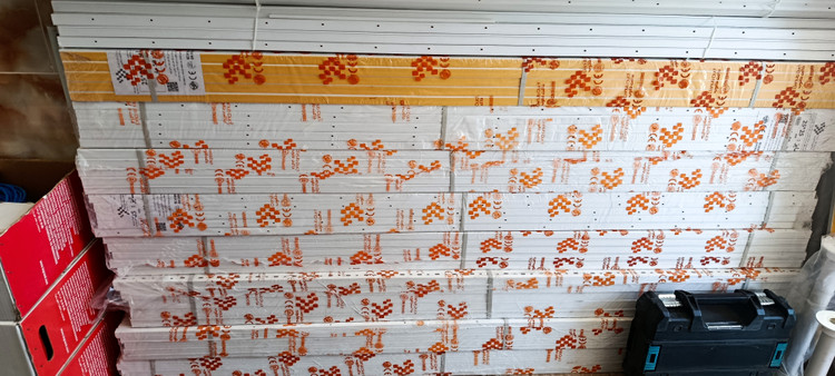 داکت دیواری دانوب سایز ۲۵×۲۵ چسبدار
